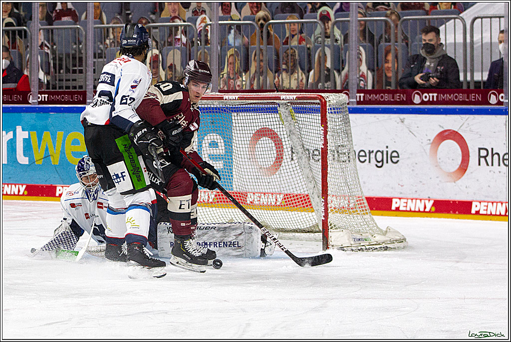 PENNY DEL;  Koelner Haie - Straubing Tigers; Koeln, 14.04.2021